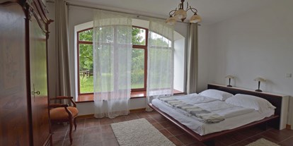 Urlaub auf dem Bauernhof - Terrasse oder Balkon am Zimmer - Löwenberger Land - Ferienhof Luisenau