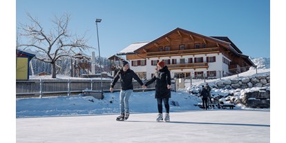 Urlaub auf dem Bauernhof - Wellness: Whirpool - Österreich - Eisstockschießen - Feriengut Unterhochstätt