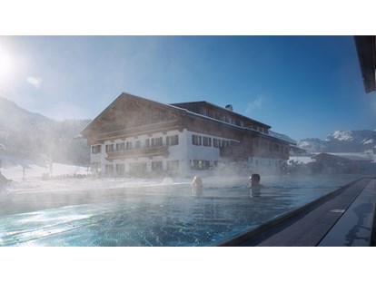 Urlaub auf dem Bauernhof - Tirol - Pool - Feriengut Unterhochstätt