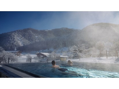 Urlaub auf dem Bauernhof - Tirol - Pool - Feriengut Unterhochstätt