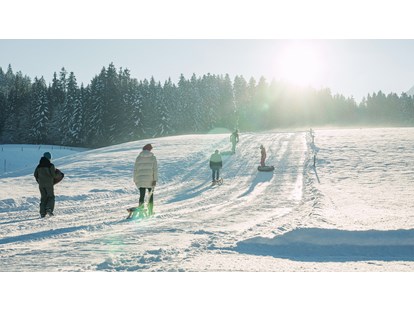 vacanza in fattoria - Jahreszeit: Winter-Urlaub - Rodeln - Feriengut Unterhochstätt