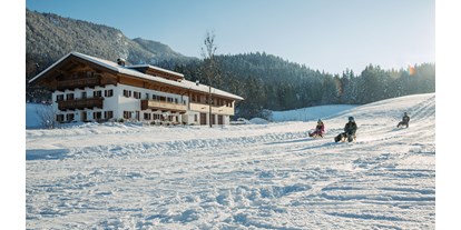 Urlaub auf dem Bauernhof - nachhaltige Landwirtschaft - Tirol - Rodeln - Feriengut Unterhochstätt