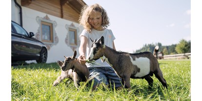 Urlaub auf dem Bauernhof - nachhaltige Landwirtschaft - Tirol - Ziegen - Feriengut Unterhochstätt