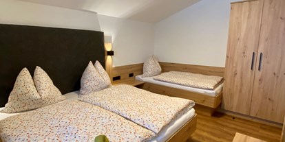 Urlaub auf dem Bauernhof - ideal für: Pärchen - Hintersee (Hintersee) - Schlafzimmer - Appartement 2 - Finkhof Appartements