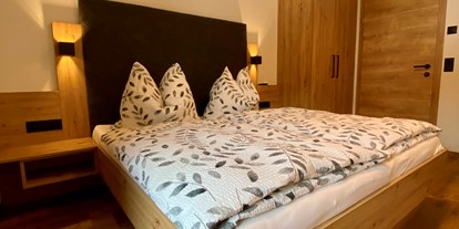 Urlaub auf dem Bauernhof - ideal für: Ruhesuchende - Alm (Faistenau) - Schlafzimmer - Appartement 3 - Finkhof Appartements