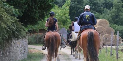 vakantie op de boerderij - Art der Landwirtschaft: Pferdehof - Trequanda - Unsere Gäste kehren nach einem schönen Ausritt zum Hof zurück - Agriturismo Casa Bivignano - Toskana