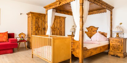 Urlaub auf dem Bauernhof - begehbarer Heuboden - Pongau - romantische Ferienwohnung mit eigener Terrasse und 2 Schlafzimmer, große Küche.... - Baby- und Kinderferienbiobauernhof Sinnhubbauer