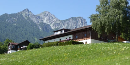 nyaralás a farmon - Mithilfe beim: Eier sammeln - Mühlwald (Trentino-Südtirol) - Lage direkt in grünen Wiesen. - Nockhof