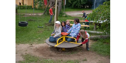 Urlaub auf dem Bauernhof - Jahreszeit: Herbst-Urlaub - Waldviertel - Spielplatz - Familie Inghofer Franz