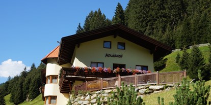 Urlaub auf dem Bauernhof - ideal für: Senioren - Hinterhornbach - Aussenaufnahme Sommer - Adlerhof Pitztal