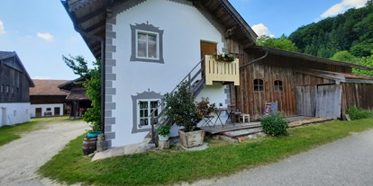 vacation on the farm - Fahrzeuge: Ladewagen - Holzöster - Bio-Archehof Kaspergut - Denkmalhof Kaspergut
