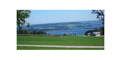 dovolenka na farme - Schwimmmöglichkeit: Badesee - Berndorf bei Salzburg - Blick auf den Trumersee - Baby- und Kinderhof Aicherbauer