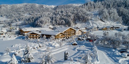 Urlaub auf dem Bauernhof - Thierbach - Familienglück und Urlaubsfreude im Winter - Familotel Landgut Furtherwirt