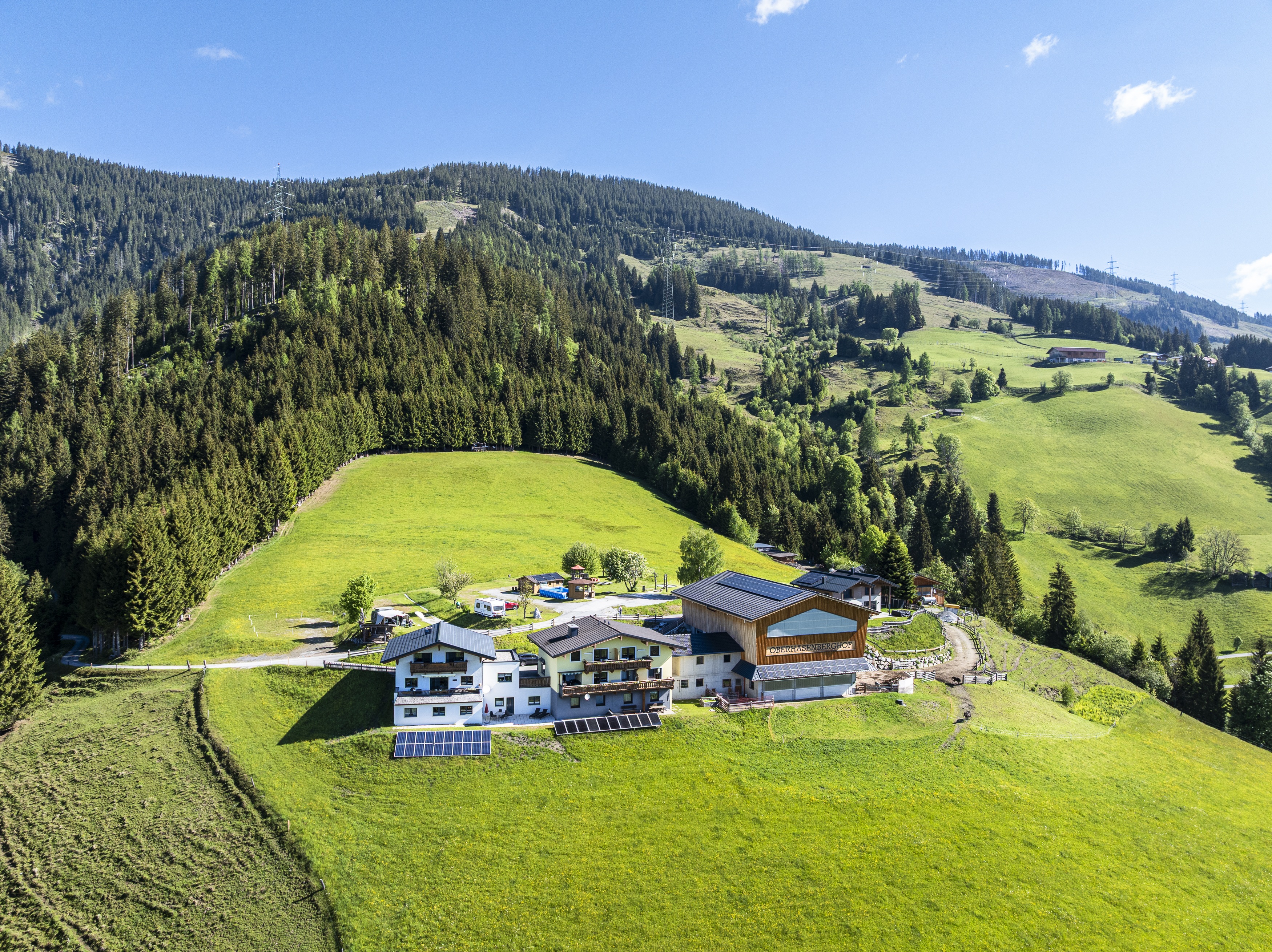 Urlaub auf dem Bauernhof - Oberhasenberghof in Alleinlage am Taxberg - Bergbauernhof Familienparadies Oberhasenberghof