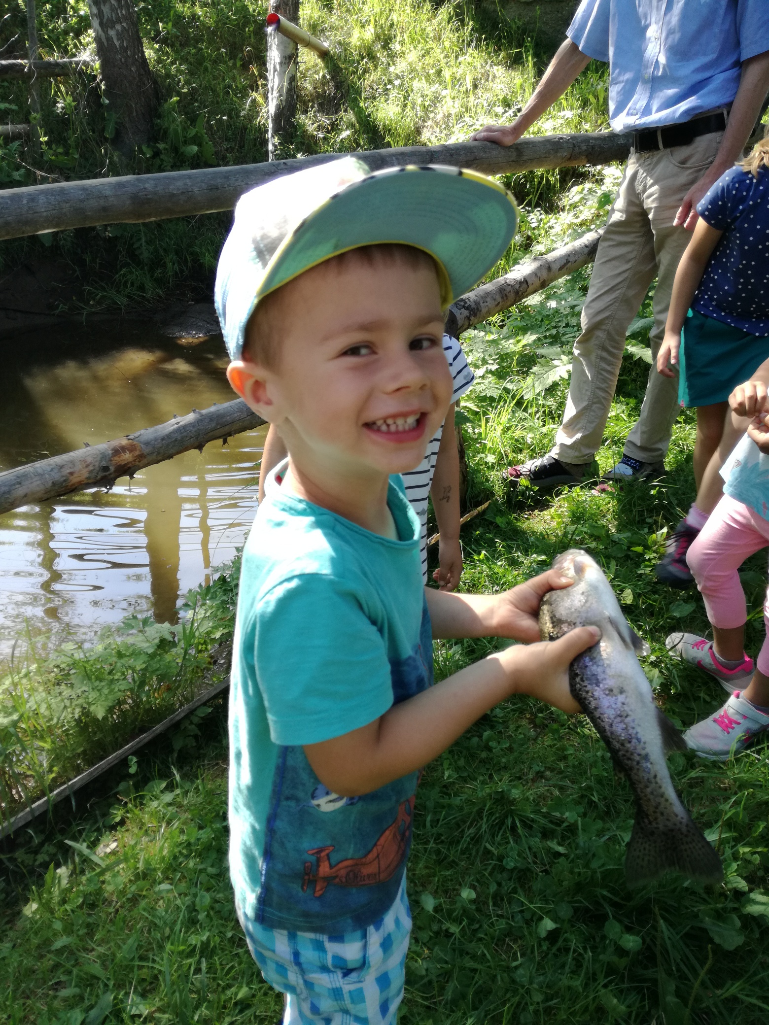 Ferien Bauernhof: Angelmöglichkeit am Kinderbauernhof in Kärnten - Bauernhof Pension Juri - Aktivnosti, Gospodarsko dvorište, Ljeto