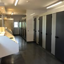 Urlaub auf dem Bauernhof - Art der Unterkunft: Camping-Stellplatz - Sanitärraum - Boerderijcamping Schrouff Vijlen