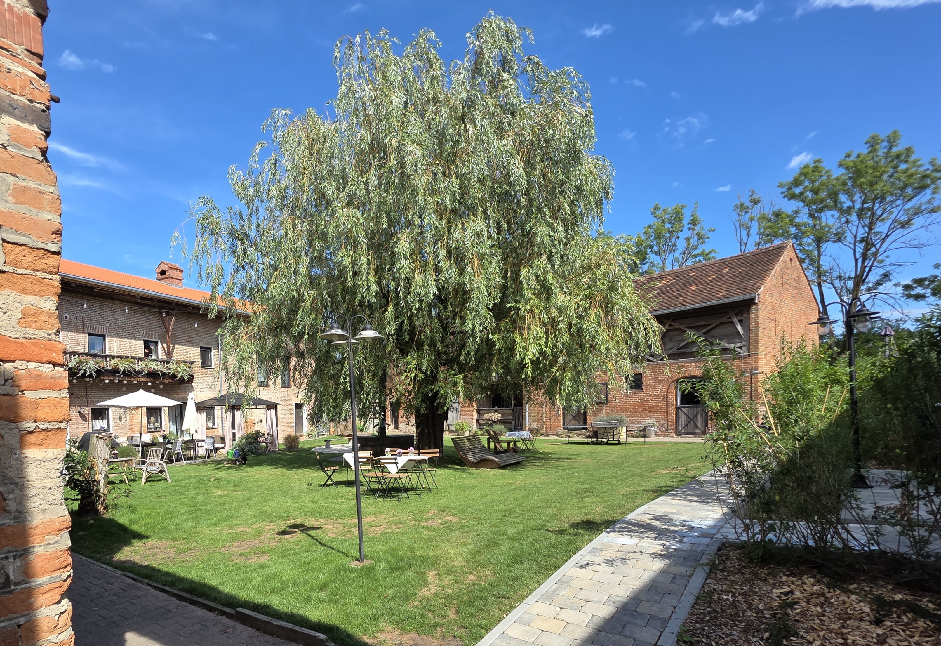 vacanza in fattoria - Mithilfe beim: Tiere pflegen - Unser Innenhof - Ferienhof Schmelcher
