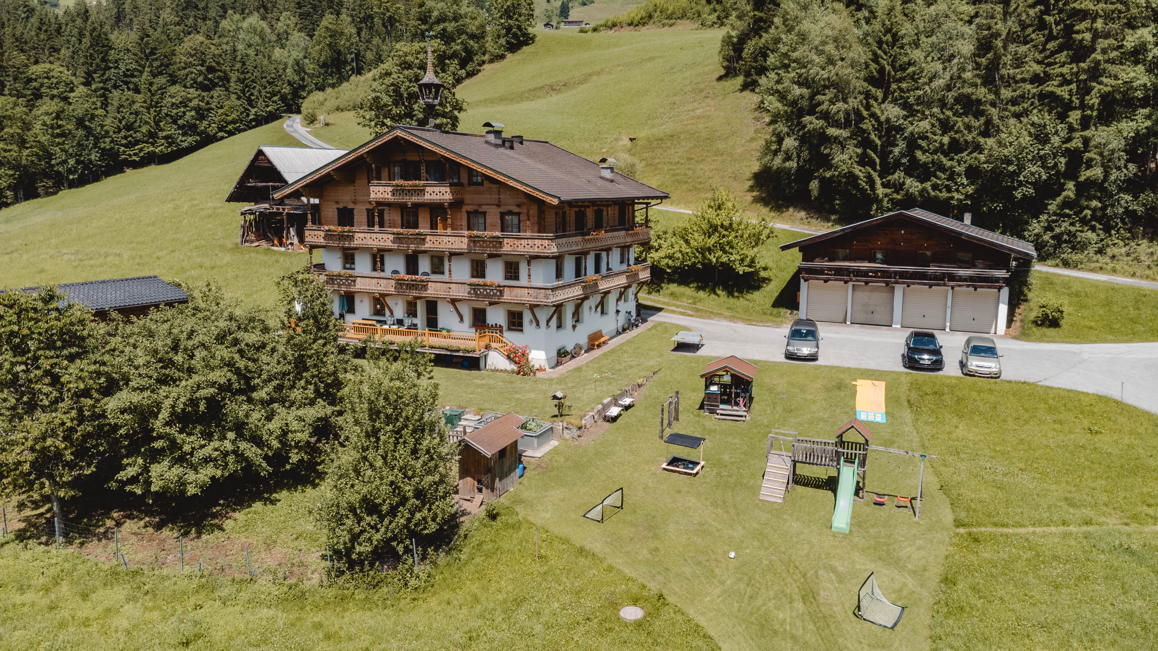 Urlaub auf dem Bauernhof - barrierefrei - Hollersbach im Pinzgau - Spielplatz - Peilberghof