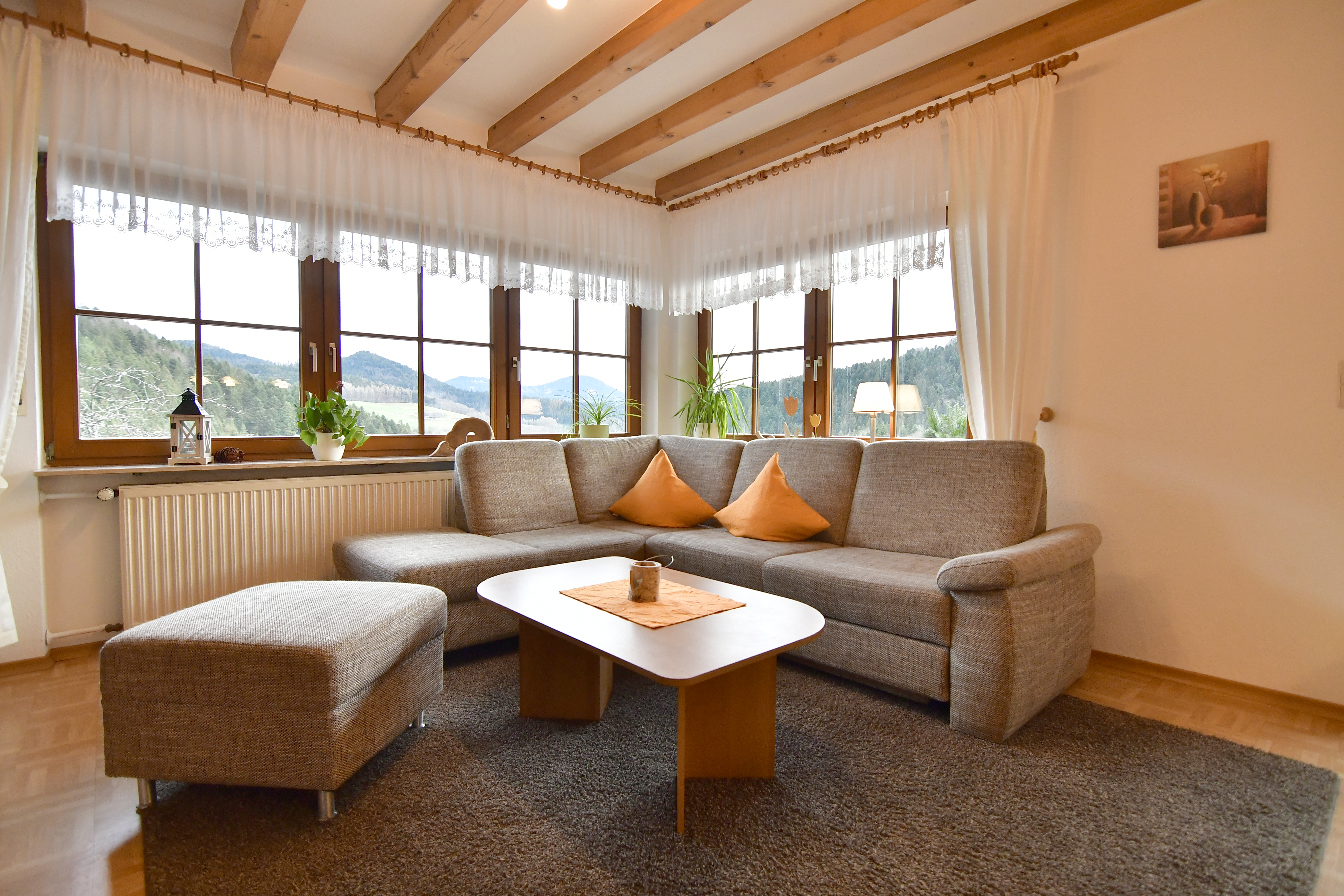 Ferien Bauernhof: Sitzecke Wohnung Schwarzwald mit toller Aussicht - Hirzighof**** im Schwarzwald