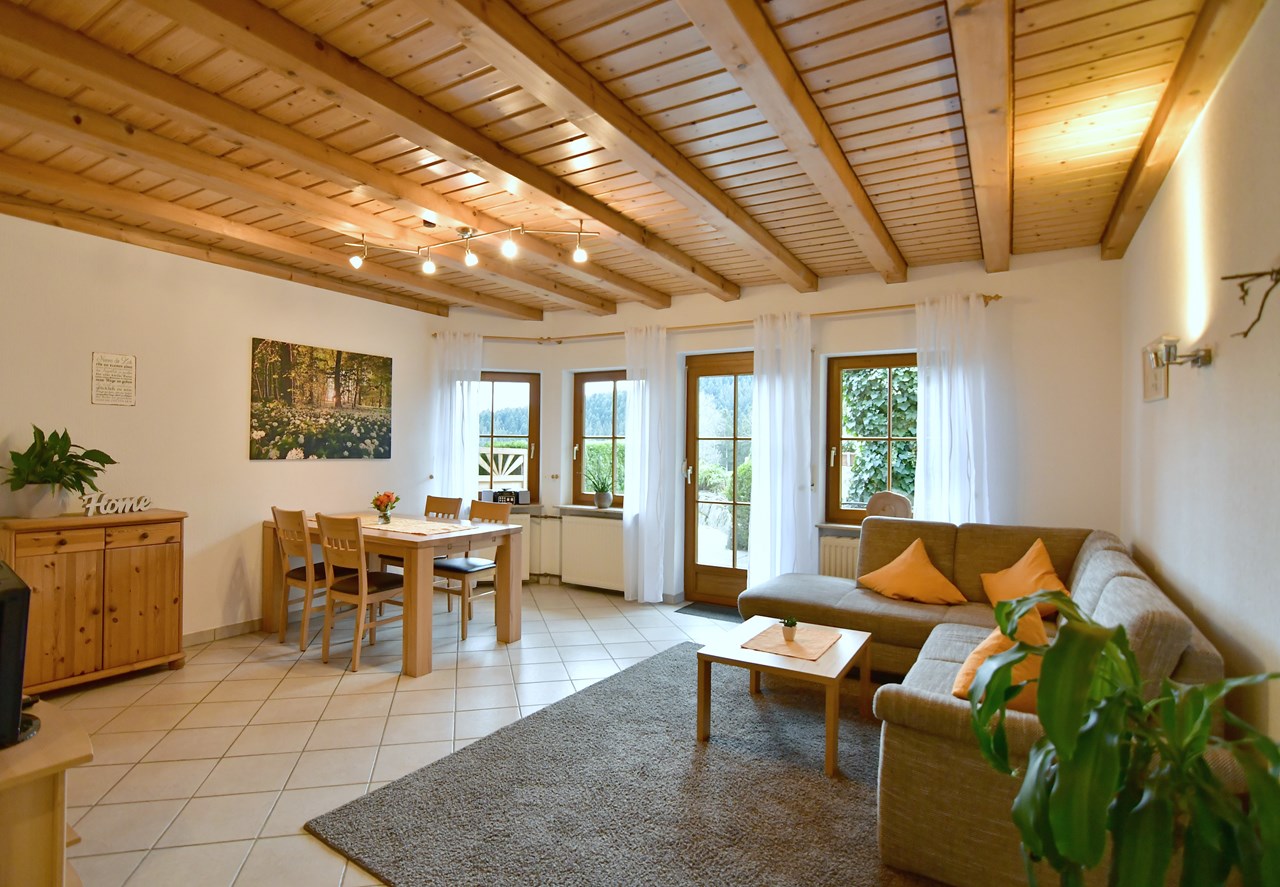 Hirzighof**** im Schwarzwald Presentation of the rooms Holiday apartment Tannenglück