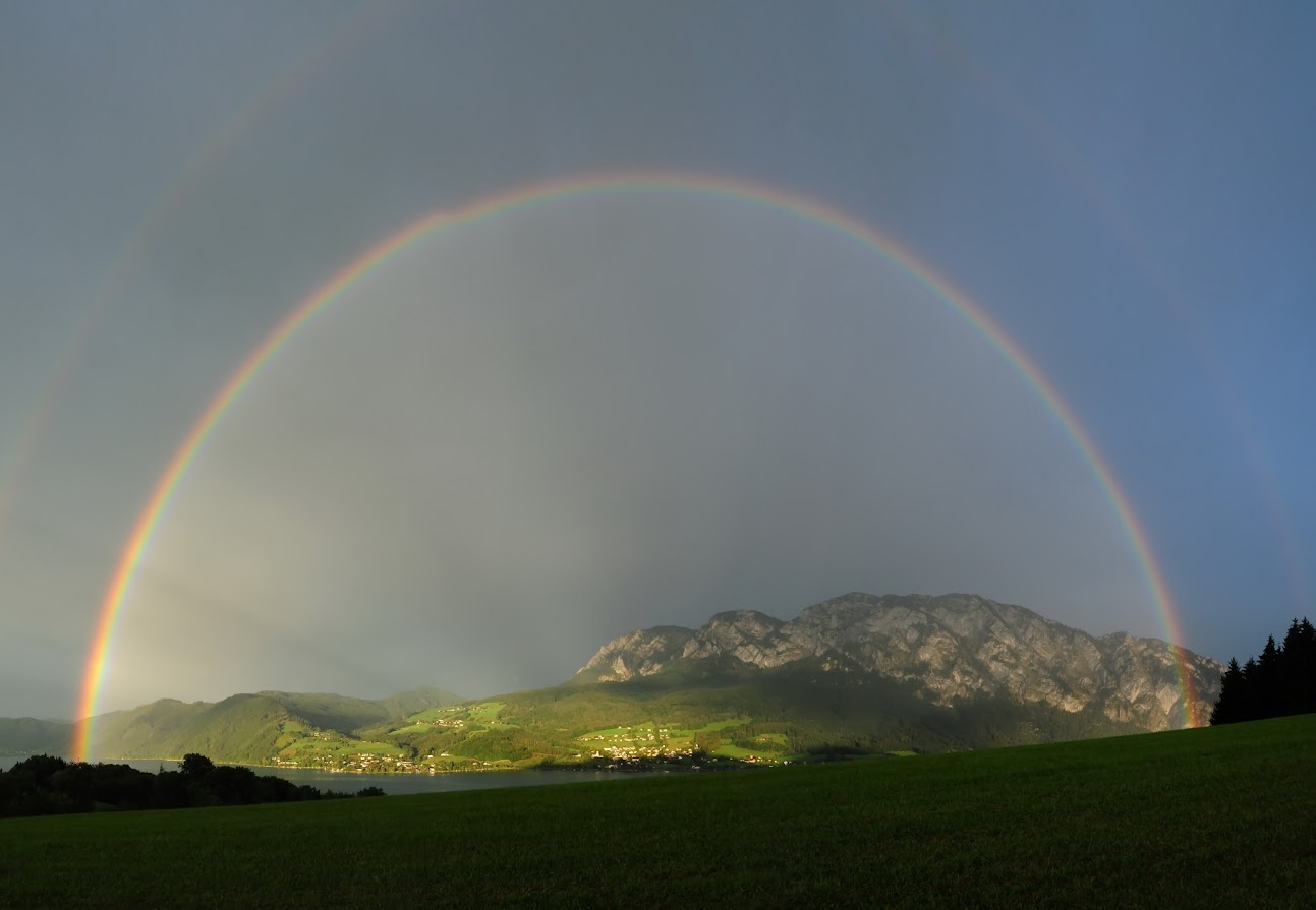 vacation on the farm - Alpen - ...nach dem Gewitter ..Regenbogen am Attersee - Ferienhof Margarethengut am Attersee Herst am Attersee