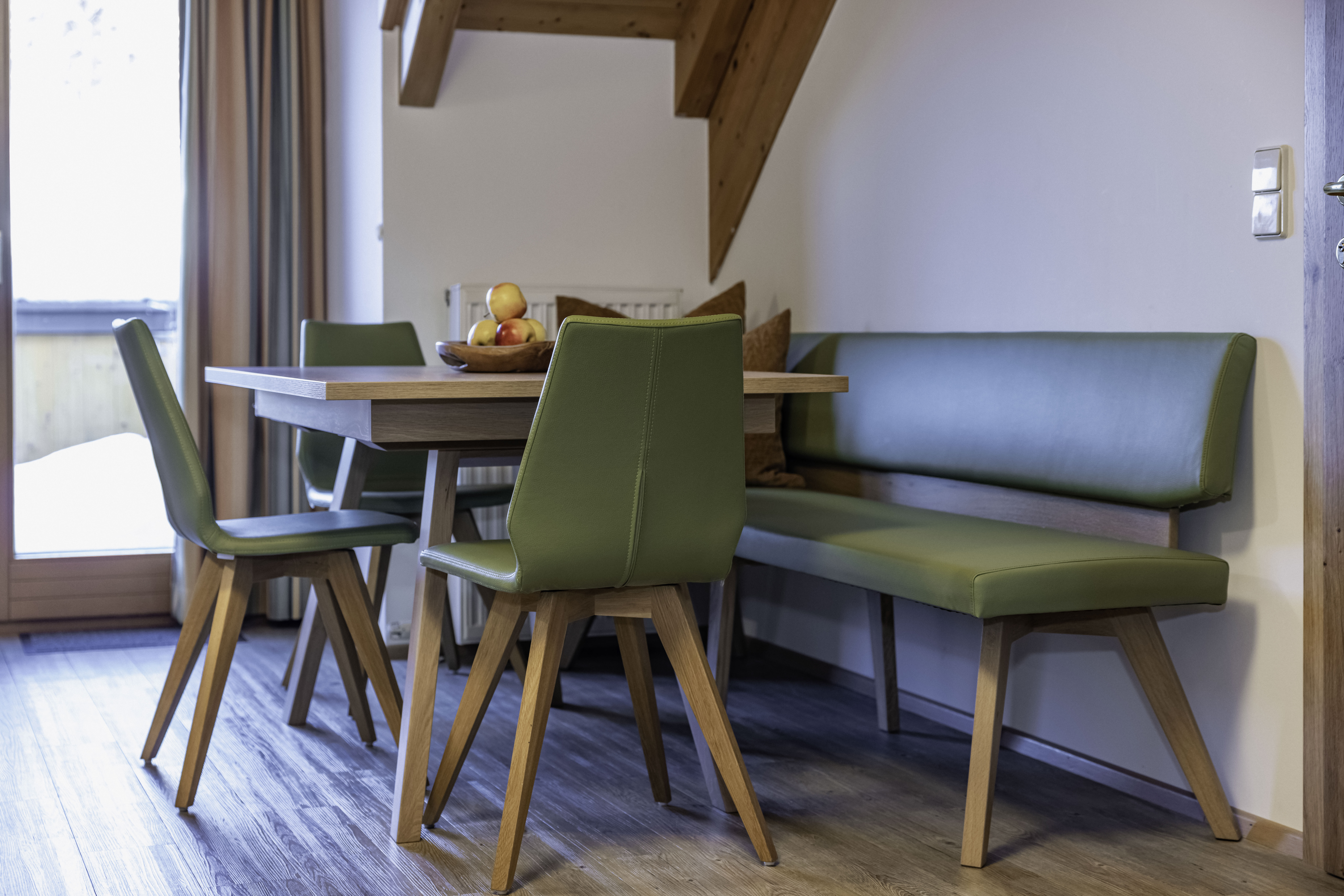 Ferien Bauernhof: nawu_apartments_Essbereich_Apartment_Admiral_Sonnenröschen - nawu apartments**** & Restaurant, die neue Leichtigkeit des Urlaubs