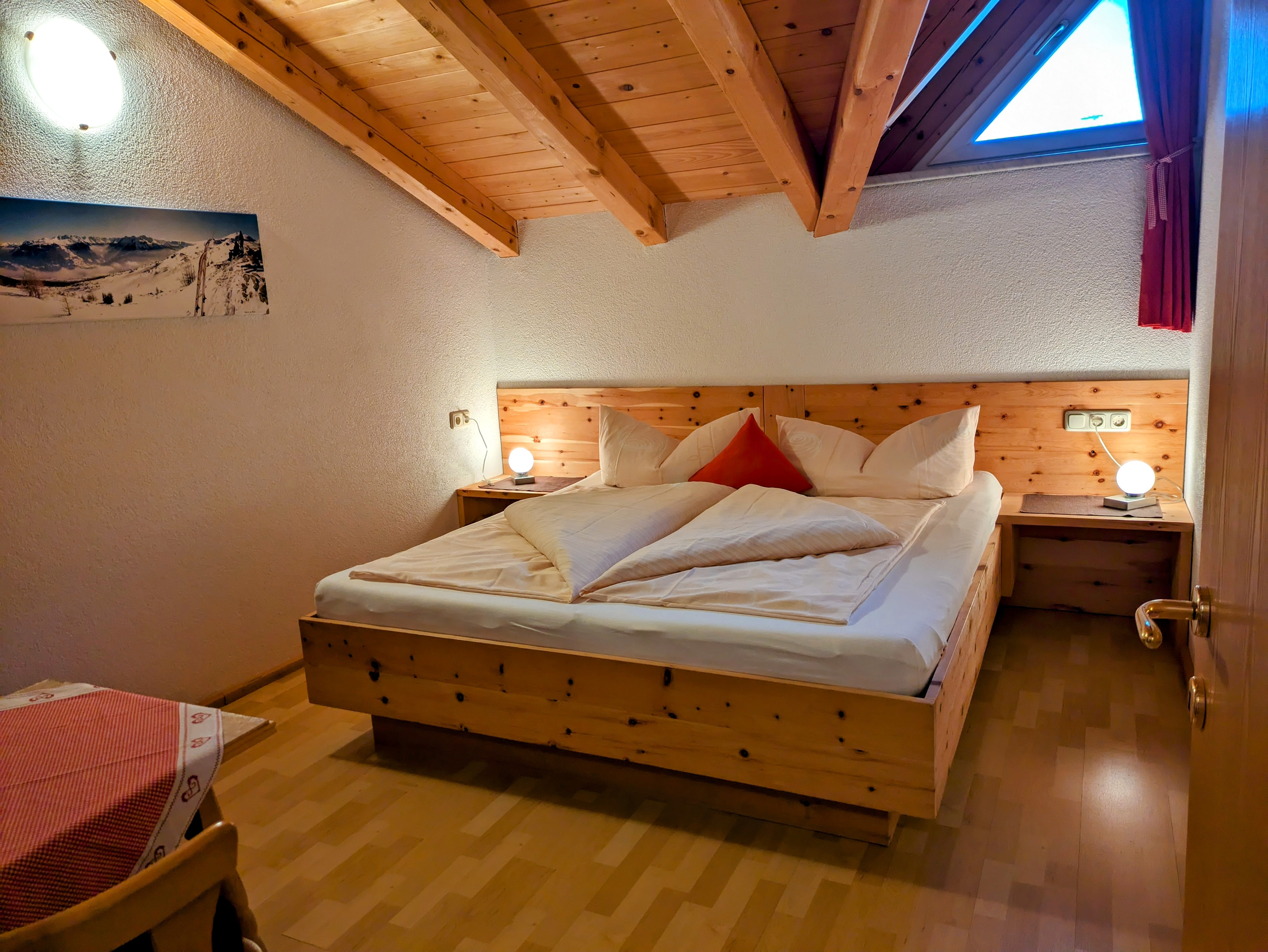 Ferien Bauernhof: Entspannt einkuscheln im Zirbenbett - Berghof Thöni