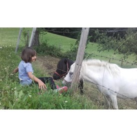 Ferien Bauernhof: Kinder und Tiere - ungewöhnliche Freundschaften!  - Forstnighof