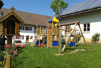 Ferien Bauernhof: Spielplatz - Ferienhof Frei