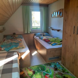 Ferien Bauernhof: Ferienwohnung "Linde" Kinderzimmer - Mockenhof