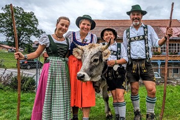 Ferien Bauernhof: Wir die Familie Lochbihler 
Emma, Beate Franz-Josef Stefan - Lochbihlerhof in Wertach
