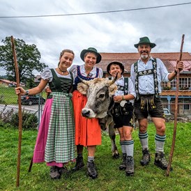 Ferien Bauernhof: Wir die Familie Lochbihler 
Emma, Beate Franz-Josef Stefan - Lochbihlerhof in Wertach