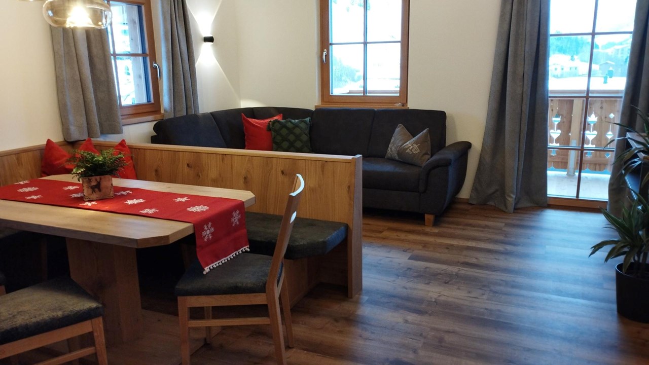 Ginzhof Familie Bürgler Presentatie van de kamers Appartement Großglockner