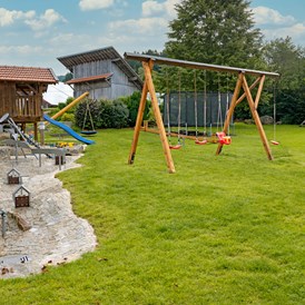 Ferien Bauernhof: Spielplatz - Fuchshof