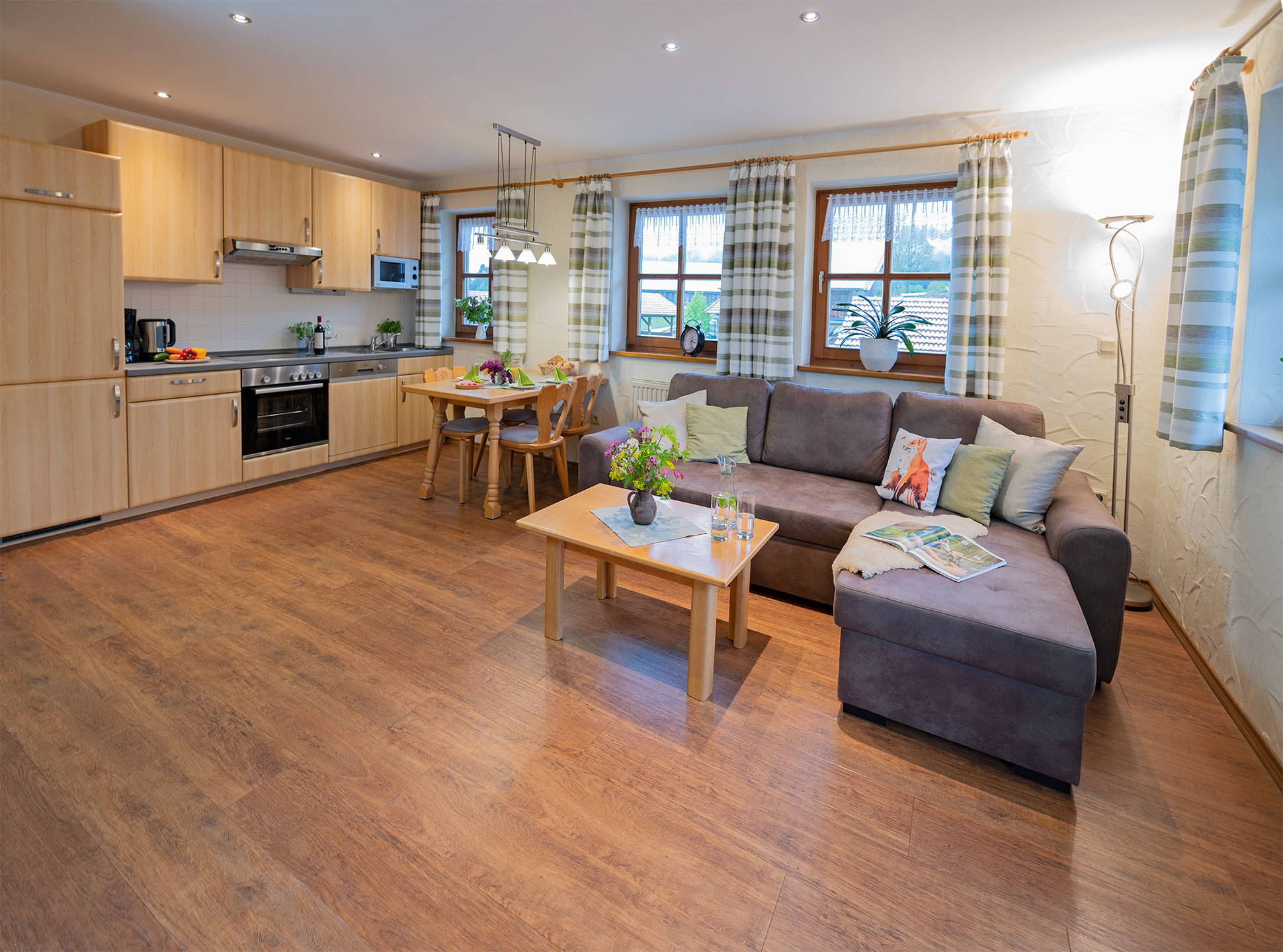 Fuchshof Vorstellung der Zimmer Ferienwohnung 1