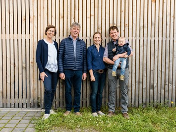 Bergbauernhof Ganahl host Ganahl family
