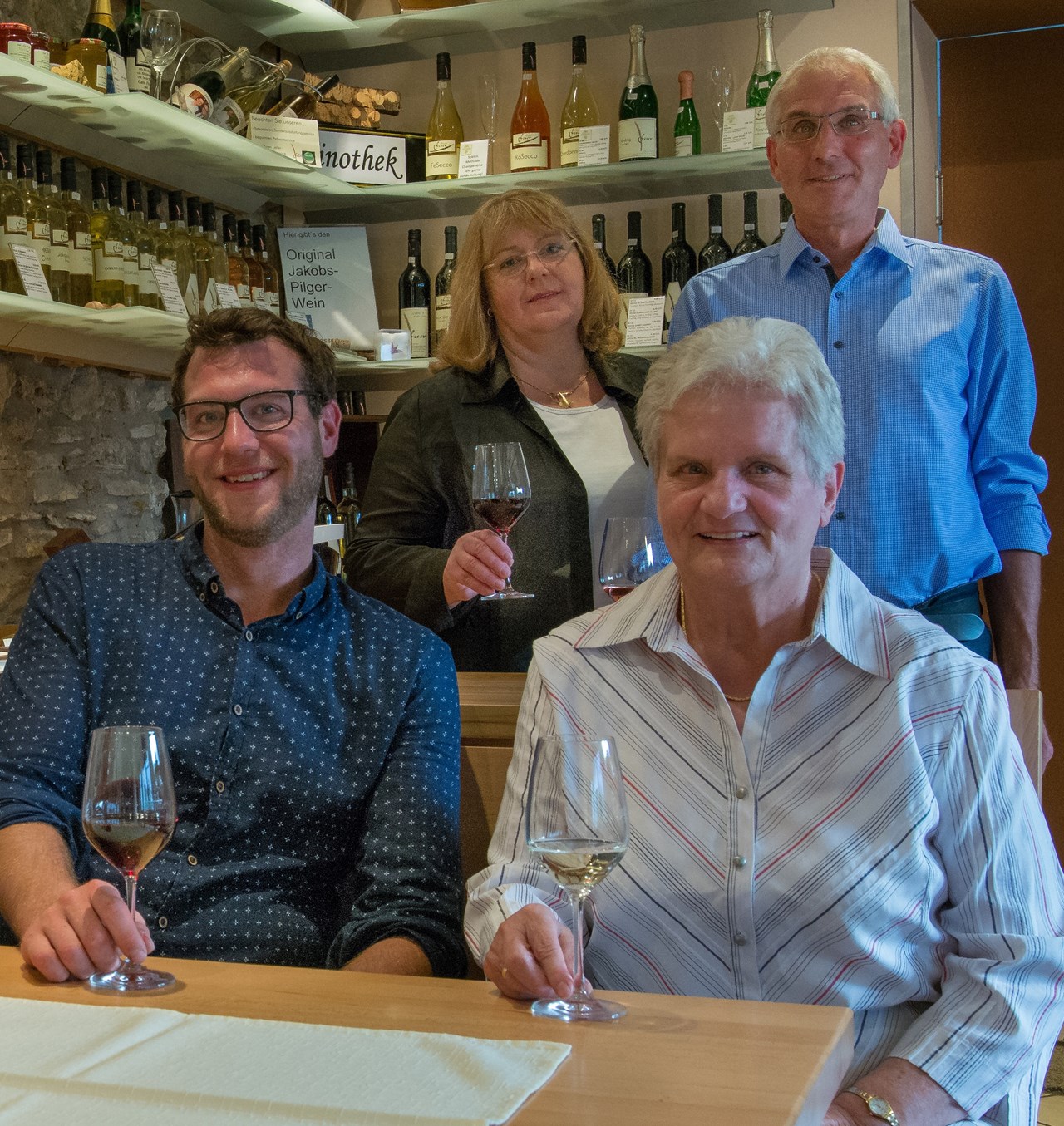 Weingut Feser mit Vinothek, Ferienwohnungen & Erlebnis ospite Famiglia di viticoltori Feser