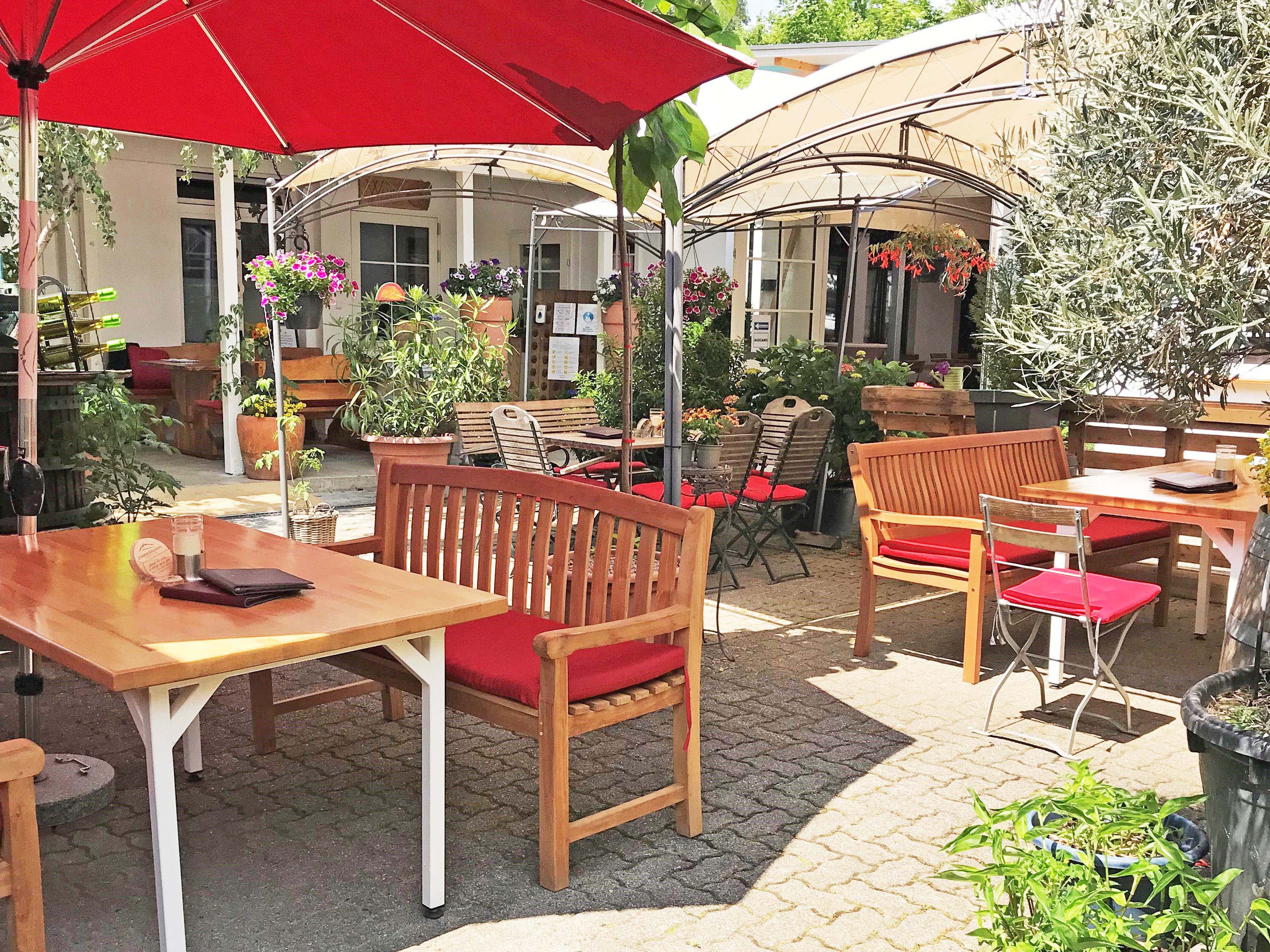 Urlaub auf dem Bauernhof - Ruhelage - Baden-Württemberg - Garten Weinschenke - Weingut und Weinschenke Zimmermann