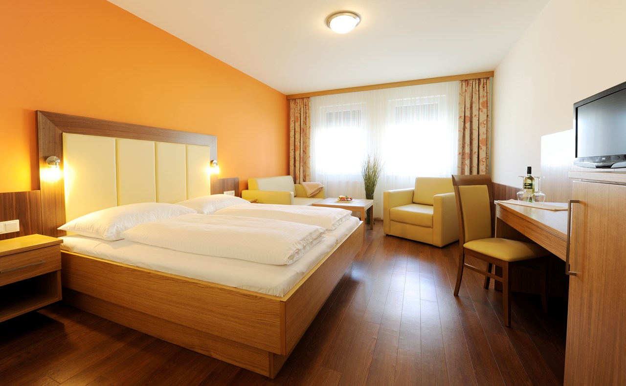 Weingut Alexander Egermann Vorstellung der Zimmer Suite für 4-5 Personen