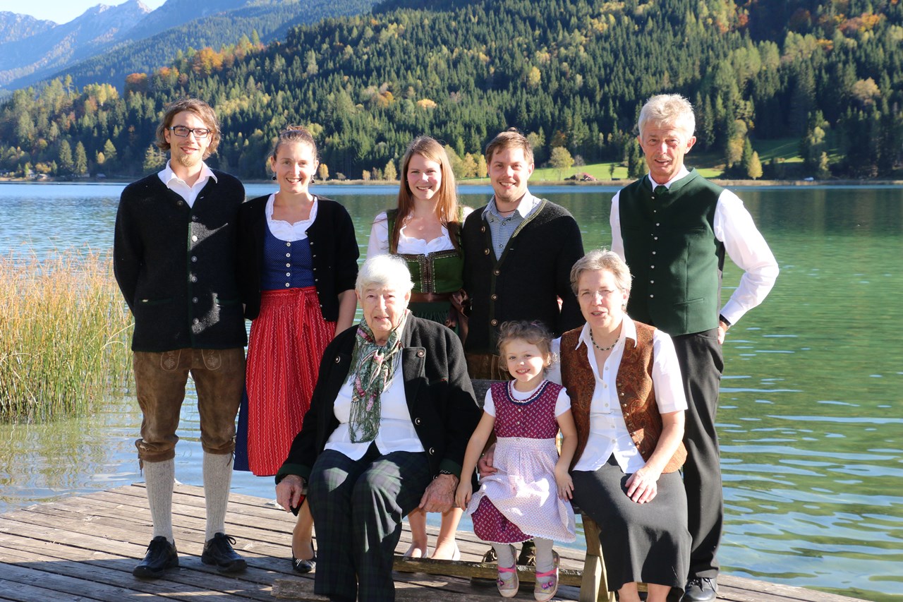 Ferienhof Obergasser & Pension Bergblick Gastgeber Familie Lilg