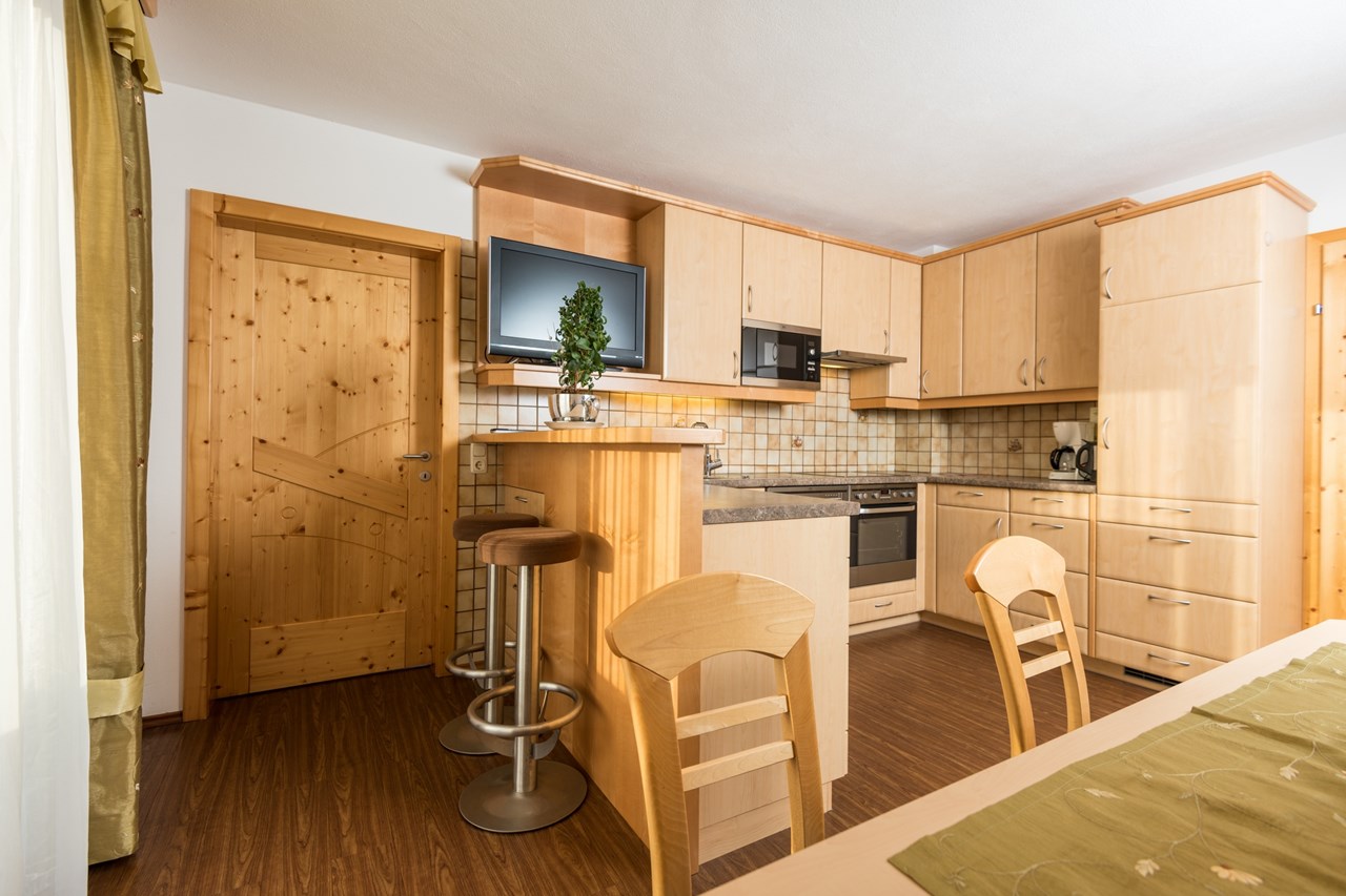 Bauernhof Hönigshof - Familie Kerschenbauer Presentatie van de kamers Boomwortel in vakantieappartement