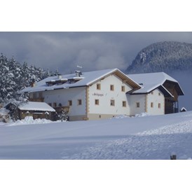 Ferien Bauernhof: Hof im Winter - Schgagulerhof