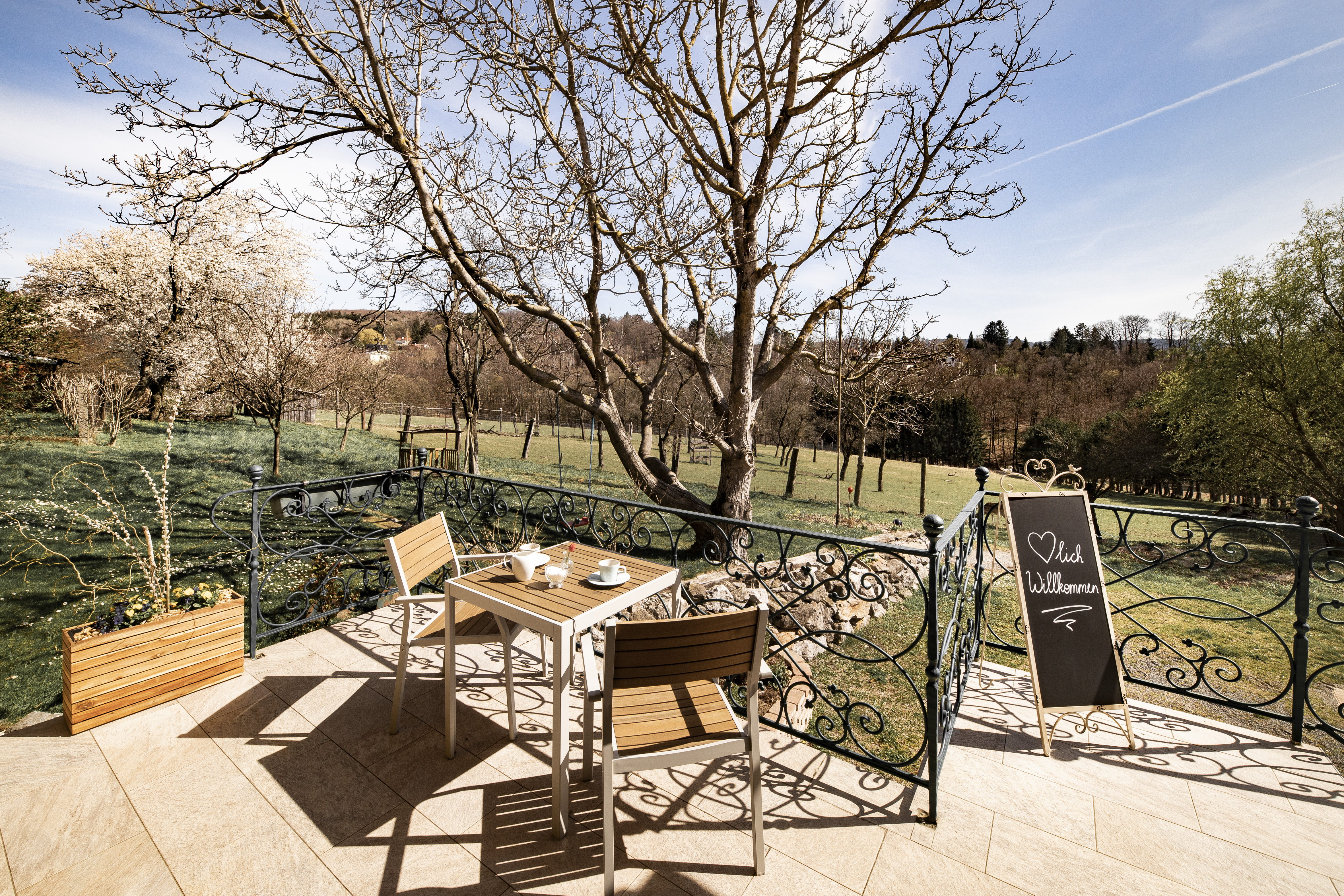 Urlaub auf dem Bauernhof - Schrambach - Terrasse - Gästehaus Gnant