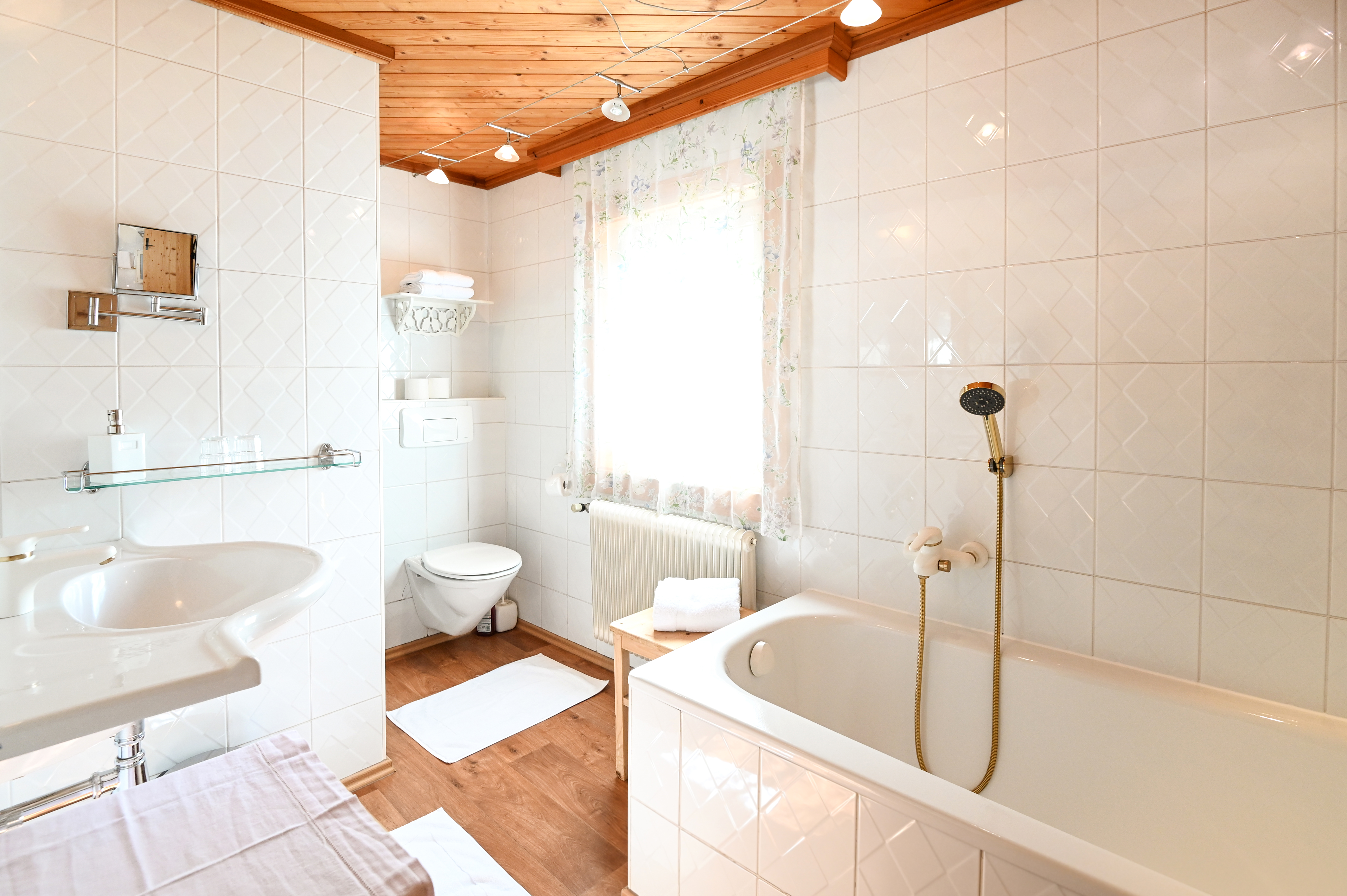 Ferien Bauernhof: Ferienwohnung Johanna; Badezimmer 1 - Auerhof