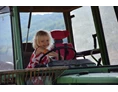 Ferien Bauernhof: Traktor fahren  - Beim Heiß'n