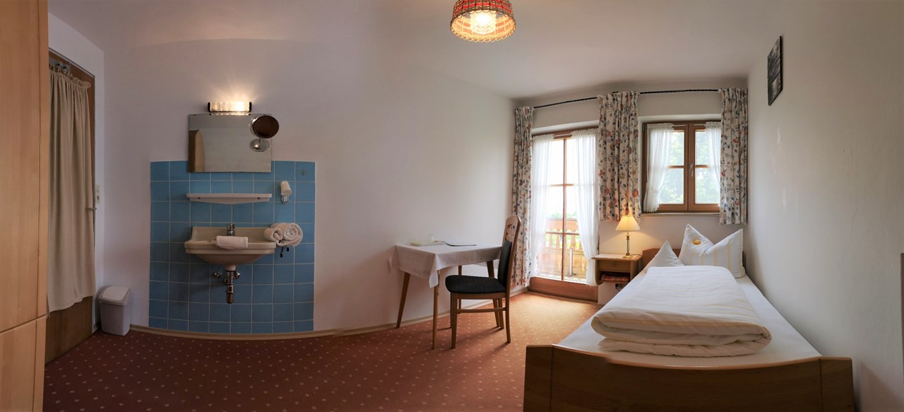 Moier-Hof LEX - Hof für Erwachsene Predstavitev prostorov Soba št. 1 "OABETT CHAMBER"