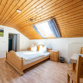 Ferien Bauernhof: Ferienwohnung Droatkammer
zusätzliches Schlafzimmer - Estermannhof