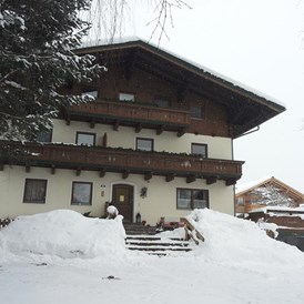 Ferien Bauernhof: Hauseingang Winter - Schnell Palfengut