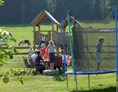 Ferien Bauernhof: Trampolin und Spielturm - Wastelbauerhof