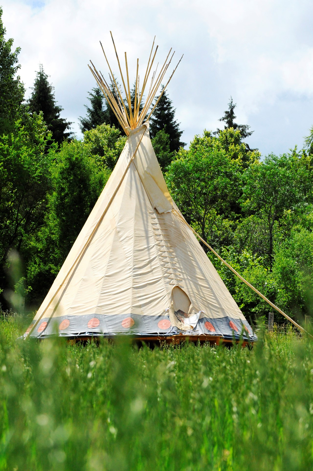 Hofgut Hopfenburg Presentation of the rooms Teepee